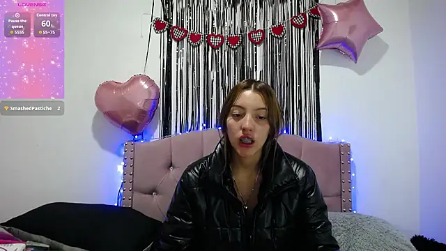 Snapshot of emily_cooper_pym chatting on 14, 2, 2026 emily cooper pym online show from 14, 2, 2026