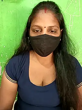 Snapshot of Parul-009 chatting on 22, 4, 2026 Parul-009 online show from 22, 4, 2026