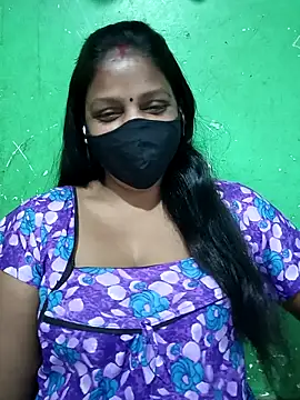 Snapshot of Parul-009 chatting on 23, 4, 2026 Parul-009 online show from 23, 4, 2026