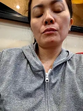 Baby-loveass69 online show from 17, 5, 2026