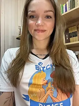 Snapshot of StreetSquirt chatting on 2, 3, 2026 StreetSquirt online show from 2, 3, 2026