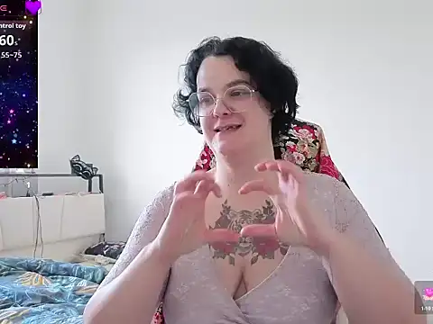 Snapshot of lunatigre4 chatting on 24, 2, 2026 lunatigre4 online show from 24, 2, 2026