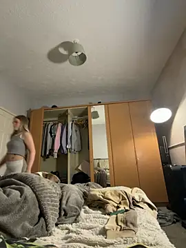 Snapshot of Paige_love chatting on 21, 4, 2026 Paige love online show from 21, 4, 2026