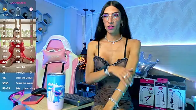 kylliefox  online show from 13, 9, 2025