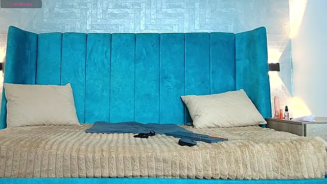 Snapshot of dulcenena_moon chatting on 7, 2, 2026 dulcenena moon online show from 7, 2, 2026