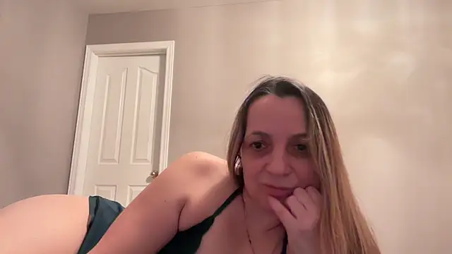 ShyFlameLive online show from 11, 2, 2026