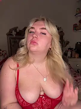 Snapshot of TwoWayT_xx chatting on 3, 2, 2026 TwoWayT xx online show from 3, 2, 2026