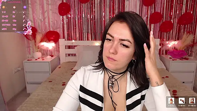 Snapshot of b1ushf1owerr chatting on 13, 2, 2026 b1ushf1owerr online show from 13, 2, 2026