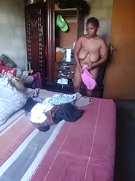 CurvyCutiexx3 online show from 19, 2, 2026