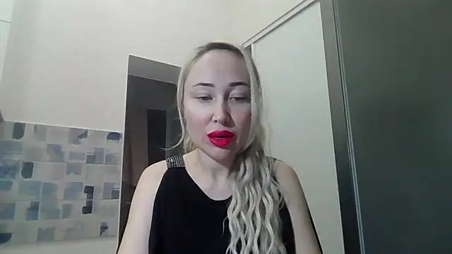 NanaGold2992 online show from 26, 2, 2026