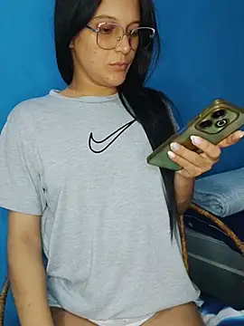 Snapshot of Perla_and_Maikol chatting on 15, 2, 2026 Perla and Maikol online show from 15, 2, 2026