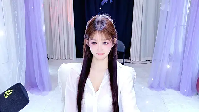 Snapshot of Dancer_Lucky-Nini chatting on 11, 4, 2026 Dancer Lucky-Nini online show from 11, 4, 2026