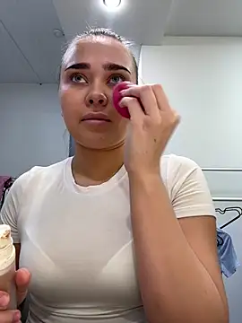 MonicaWestt online show from 13, 3, 2026