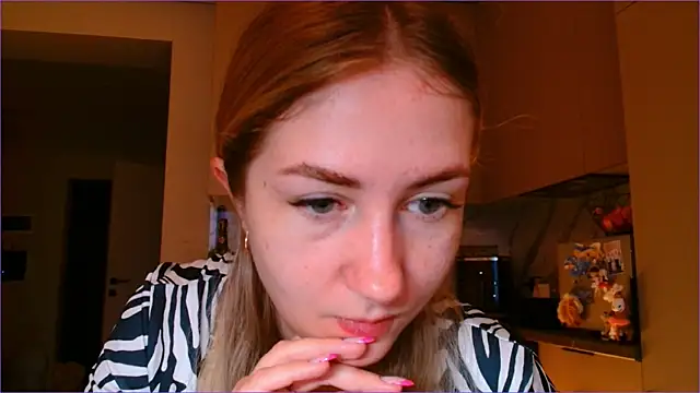 BluueSilk online show from 4, 2, 2026