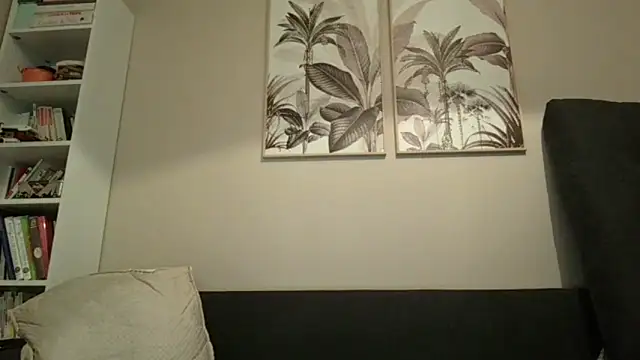 doudou310 online show from 15, 2, 2026