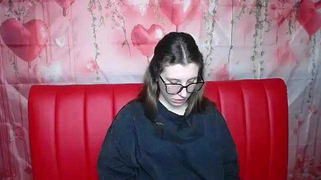 LilianaShine online show from 3, 3, 2026