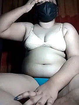 x -hot online show from 5, 4, 2026