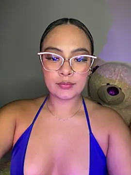 Snapshot of Kylievoos chatting on 12, 2, 2026 Kylievoos online show from 12, 2, 2026