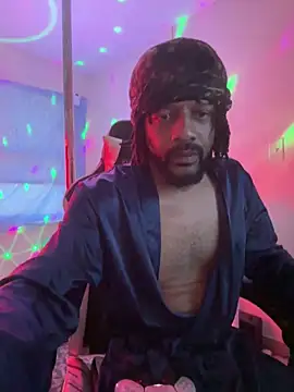 Snapshot of magic_man1085 chatting on 29, 3, 2026 magic man1085 online show from 29, 3, 2026