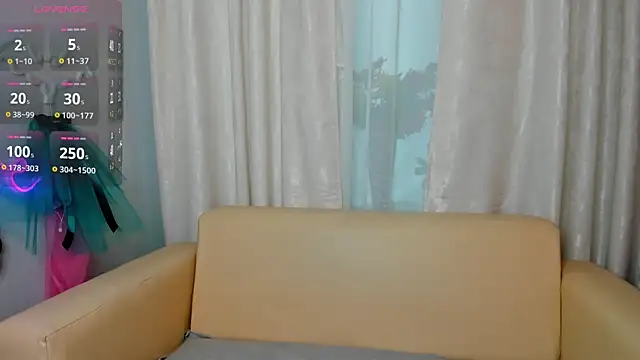 Kelly nice online show from 17, 4, 2026