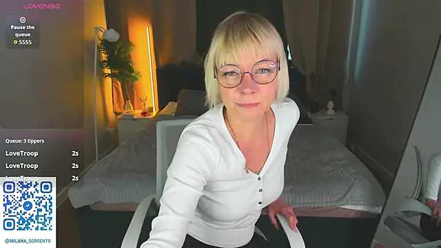 Snapshot of Ann_Annise chatting on 5, 6, 2026 Ann Annise online show from 5, 6, 2026