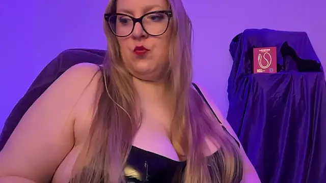 MissCharlotteXx online show from 11, 4, 2026