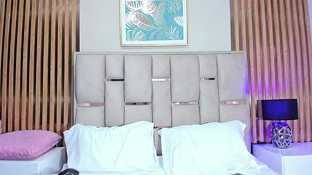 emma evanss   online show from 25, 2, 2026