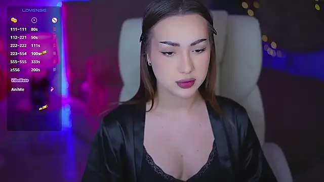 Snapshot of OliviaMoore_ chatting on 5, 2, 2026 OliviaMoore online show from 5, 2, 2026