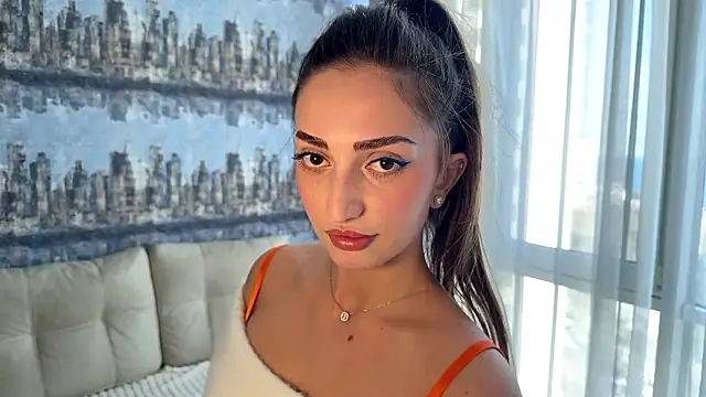 Snapshot of AmiraMartin chatting on 1, 2, 2026 AmiraMartin online show from 1, 2, 2026