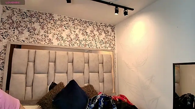 Snapshot of Emily__Cute__ chatting on 26, 2, 2026 Emily Cute online show from 26, 2, 2026