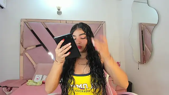 honeyhtx online show from 7, 7, 2026