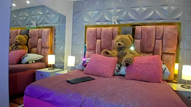 Snapshot of Paris_Velvet chatting on 31, 1, 2026 Paris Velvet online show from 31, 1, 2026