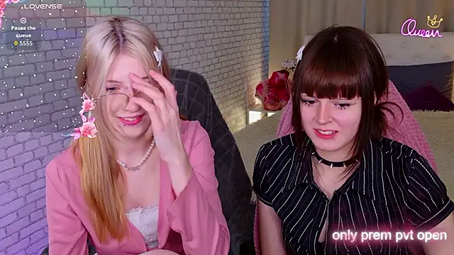 Snapshot of michelewild chatting on 8, 3, 2026 michelewild online show from 8, 3, 2026