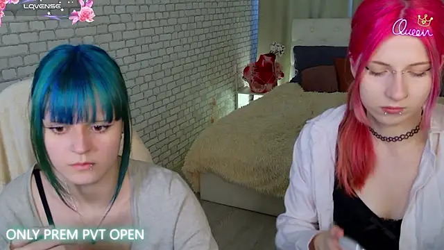 Snapshot of michelewild chatting on 27, 3, 2026 michelewild online show from 27, 3, 2026