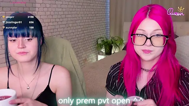 Snapshot of michelewild chatting on 9, 4, 2026 michelewild online show from 9, 4, 2026