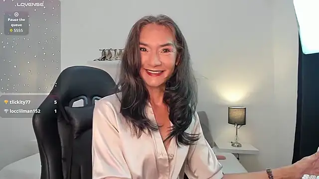 Snapshot of Emma_Mendozaa chatting on 7, 3, 2026 Emma Mendozaa online show from 7, 3, 2026