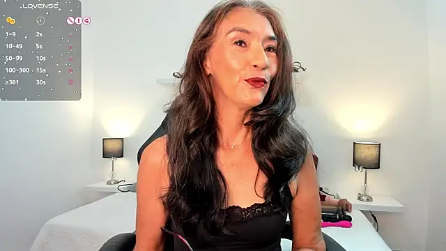 Snapshot of Emma_Mendozaa chatting on 8, 4, 2026 Emma Mendozaa online show from 8, 4, 2026