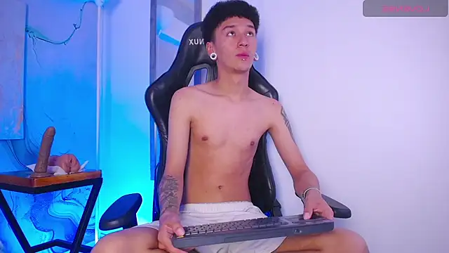 Snapshot of David_Banks_ chatting on 13, 3, 2026 David Banks online show from 13, 3, 2026