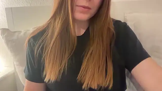 Lucyschickt online show from 7, 3, 2026