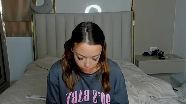 stellaa quenn online show from 4, 4, 2026