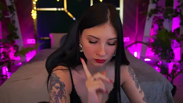 Snapshot of LunaaMay chatting on 17, 2, 2026 LunaaMay online show from 17, 2, 2026