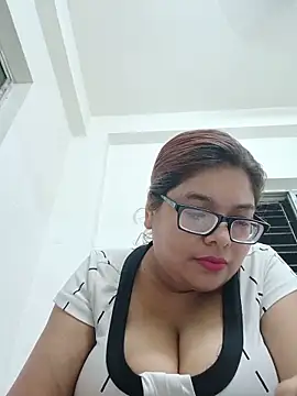 Elie Hallway online show from 19, 5, 2026
