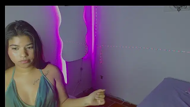 Charlothe 18 online show from 15, 2, 2026