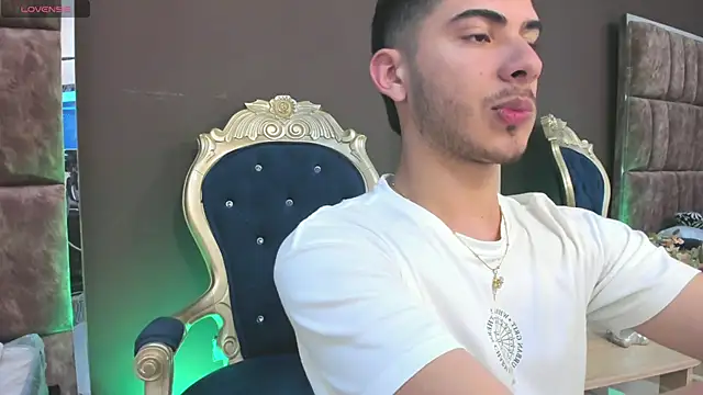 Apolo Gray online show from 3, 3, 2026