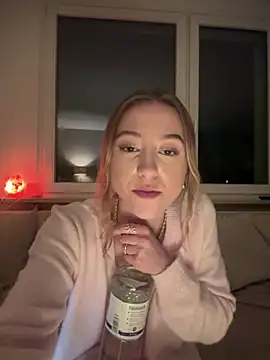 romyxxs online show from 7, 2, 2026