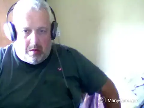Snapshot of swichcassanesi chatting on 18, 4, 2026 swichcassanesi online show from 18, 4, 2026