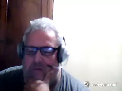 Snapshot of swichcassanesi chatting on 2, 6, 2026 swichcassanesi online show from 2, 6, 2026