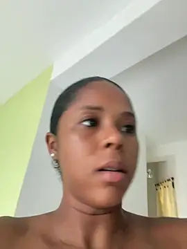 LIA PARKERR online show from 14, 5, 2026