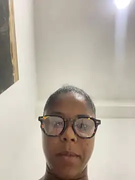 LIA PARKERR online show from 24, 5, 2026