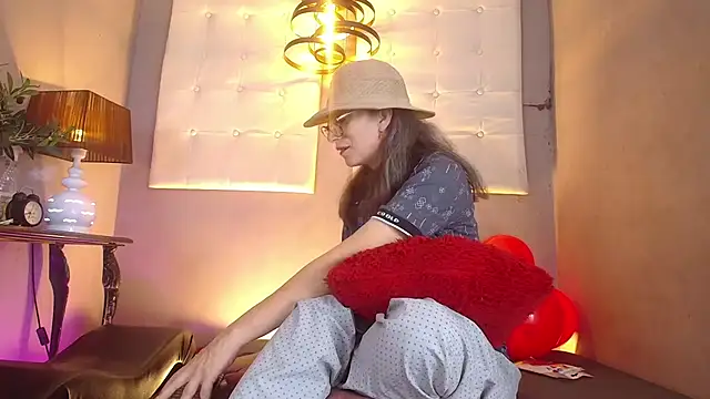 laurasofia45 online show from 7, 3, 2026